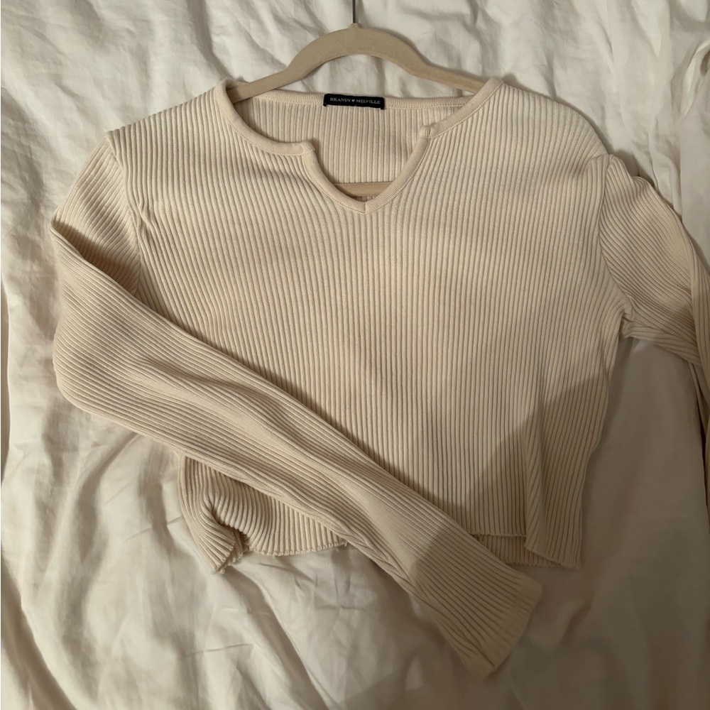 Brandy Melville sweater